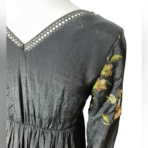 J Gee Black Floral Embroidered V Neck Long Sleeve Dress Size Small - Picture 6 of 9